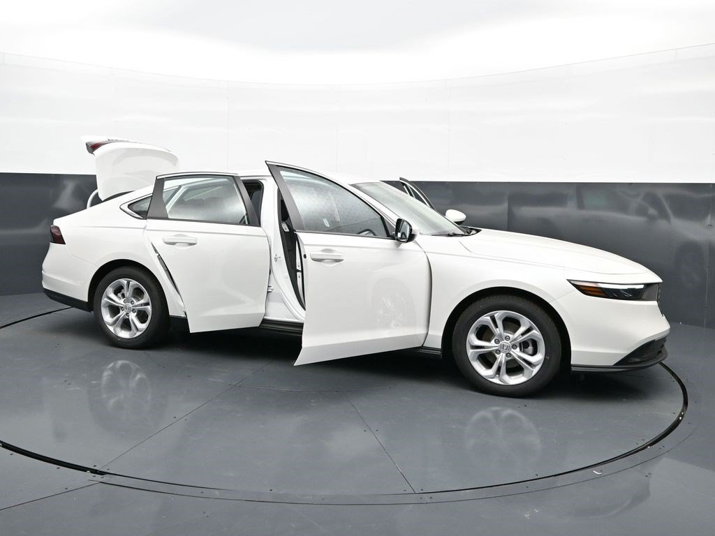 Used 2026 Honda Accord LX image 42