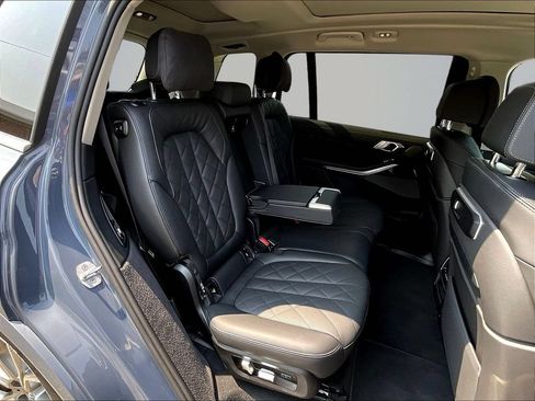 Used 2026 BMW X7 xDrive40i AWD/4WD image 28