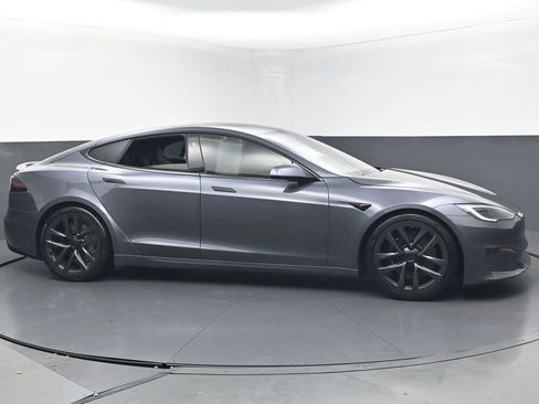 Used 2022 Tesla Model S Plaid AWD/4WD image 6
