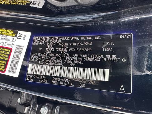 Used 2021 Toyota Highlander XLE FWD image 39