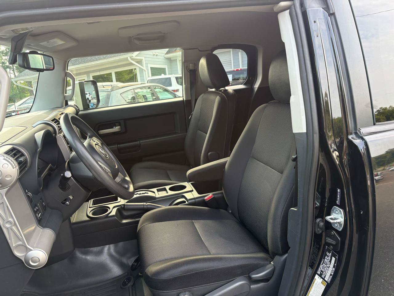 Used 2014 Toyota FJ Cruiser 2WD w/ Convenience Package image 8