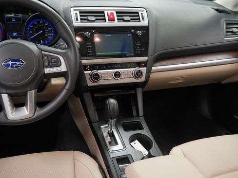 Used 2016 Subaru Outback 2.5i Limited AWD/4WD image 30