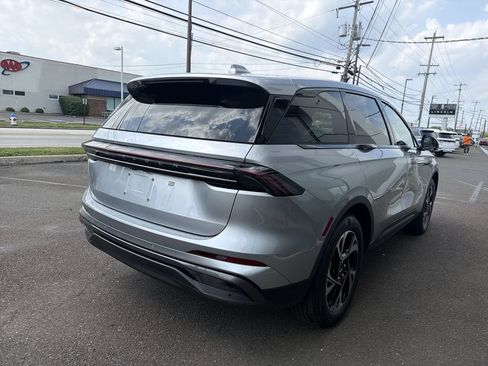 New 2026 Lincoln Nautilus Premier w/ Jet Appearance Package AWD/4WD image 3