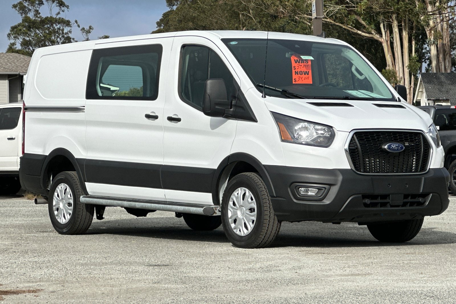 Used 2025 Ford Transit 250 Low Roof w/ Exterior Upgrade Package RWD image 7