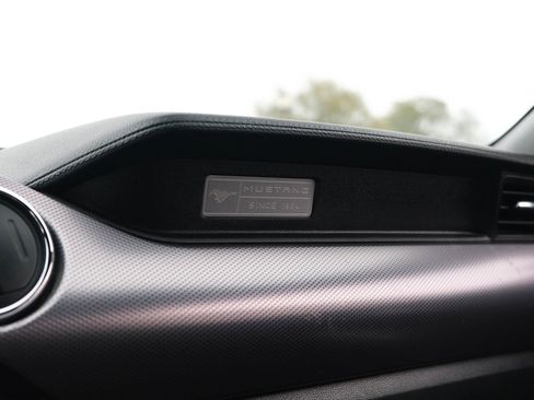 Used 2017 Ford Mustang GT image 30