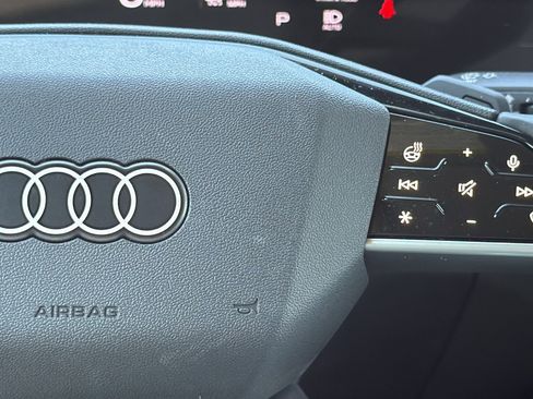 Used 2025 Audi Q5 Premium w/ Convenience Package AWD/4WD image 22