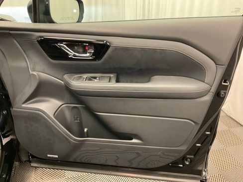 New 2026 Subaru Forester Touring AWD/4WD image 26