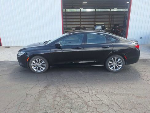 Used 2015 Chrysler 200 S w/ Navigation & Sound Group I AWD/4WD image 5