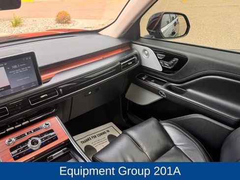 Used 2022 Lincoln Aviator Reserve w/ Equipment Group 201A AWD/4WD image 17
