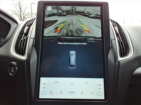 Used 2024 Ford Edge SEL w/ Convenience Package image 19