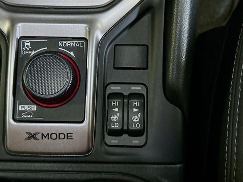 Used 2023 Subaru Forester Premium w/ Popular Package #2 image 32