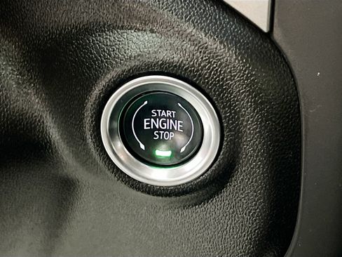 Used 2025 Chevrolet Silverado 1500 Custom RWD image 24