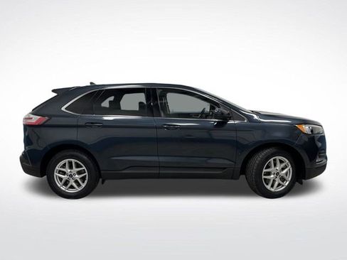 Used 2022 Ford Edge SEL w/ Convenience Package image 2