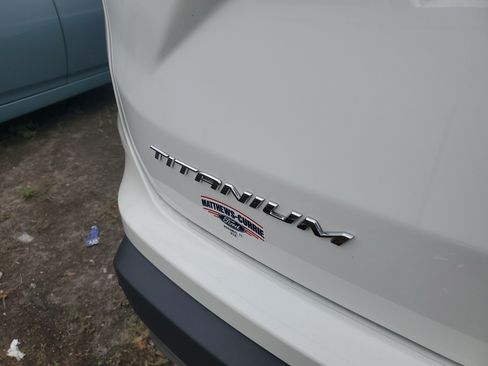 Used 2023 Ford Edge Titanium w/ Cargo Accessory Package AWD/4WD image 7