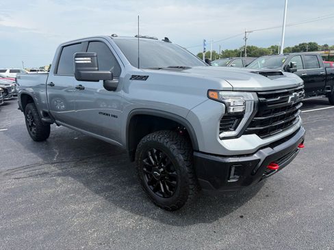 Used 2026 Chevrolet Silverado 2500 LT w/ Trail Boss Package AWD/4WD image 6