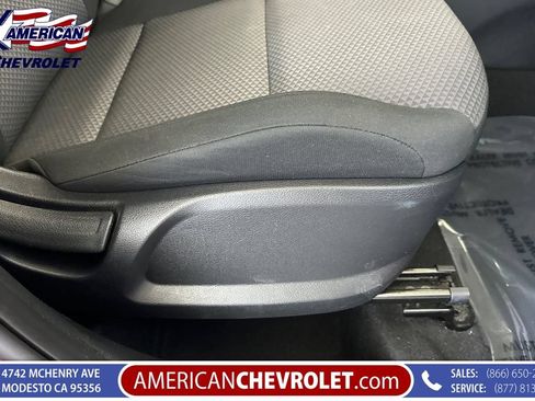 Used 2025 Kia Soul LX FWD image 23