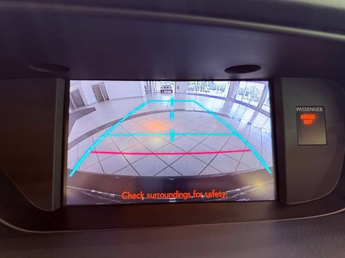 Used 2014 Lexus ES 300h w/ Luxury Package w/Bamboo Trim FWD image 23