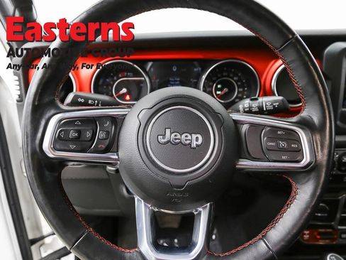 Used 2020 Jeep Wrangler Unlimited Rubicon w/ LED Lighting Group AWD/4WD image 10