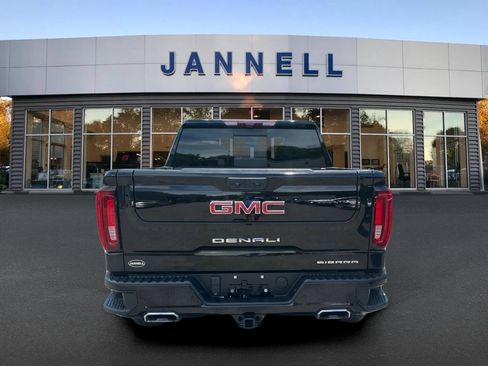 Used 2024 GMC Sierra 1500 Denali w/ Denali Reserve Package AWD/4WD image 18