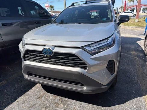 Used 2024 Toyota RAV4 LE image 6