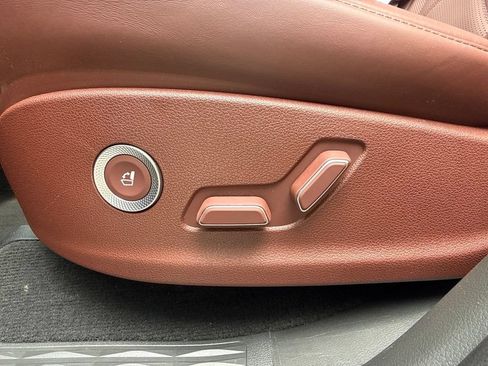 Used 2025 Genesis GV80 3.5T Prestige AWD/4WD image 27