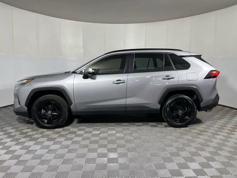Used 2024 Toyota RAV4 XLE w/ Convenience Package AWD/4WD image 5