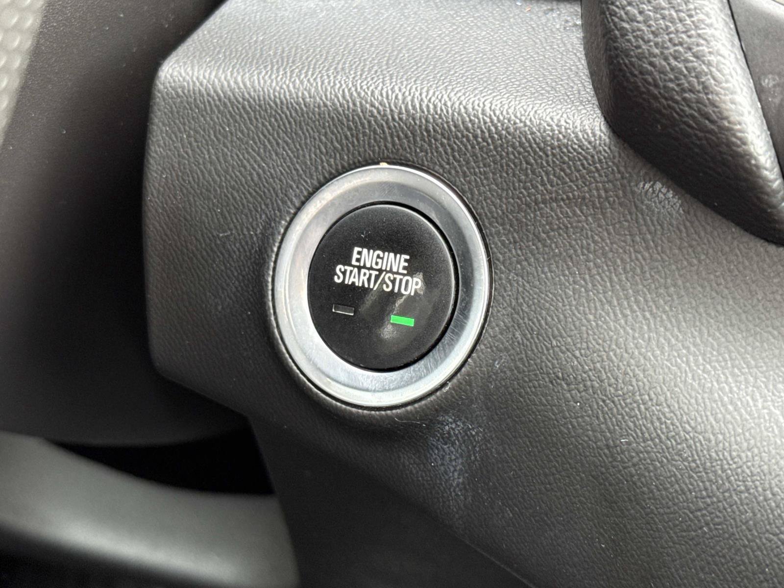 Used 2022 GMC Terrain SLE w/ Driver Convenience Package AWD/4WD image 15