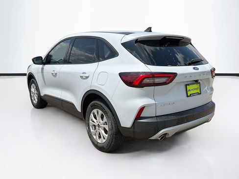 Used 2026 Ford Escape Active w/ Tech Pack #1 AWD/4WD image 7