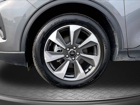 Used 2024 Ford Escape Platinum AWD/4WD image 10