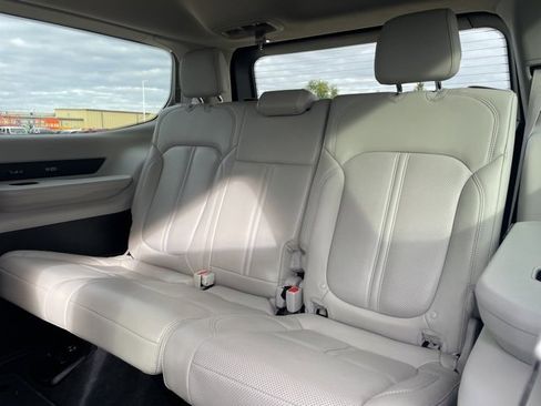 Used 2022 Jeep Wagoneer Series III w/ Flexible Seating Group image 10