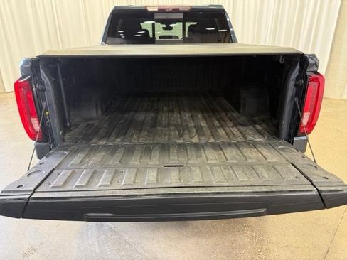 Used 2020 GMC Sierra 1500 AT4 w/ Technology Package AWD/4WD image 24