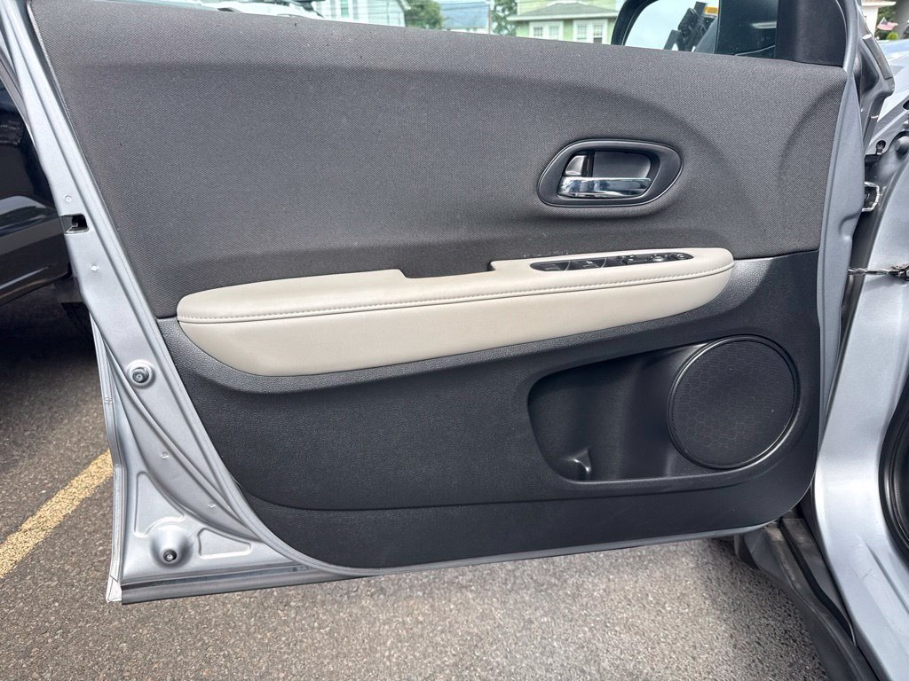 Used 2019 Honda HR-V LX image 13