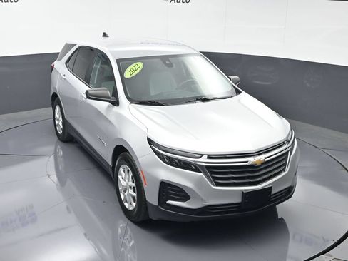 Used 2022 Chevrolet Equinox LS w/ LS Convenience Package FWD image 43