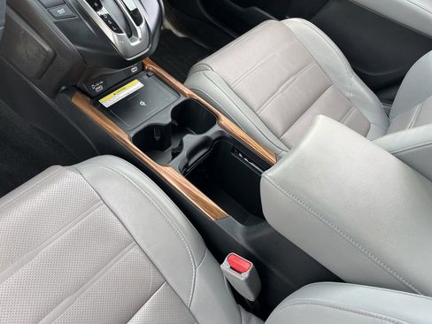 Used 2021 Honda CR-V Touring image 19
