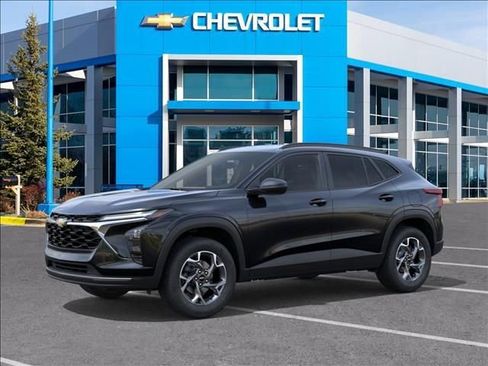 New 2026 Chevrolet Trax LT w/ LT Convenience Package FWD image 2