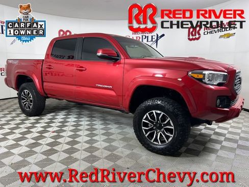 Used 2021 Toyota Tacoma TRD Sport w/ Technology Package image 1