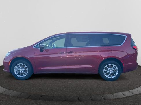 New 2026 Chrysler Pacifica Select AWD/4WD image 8