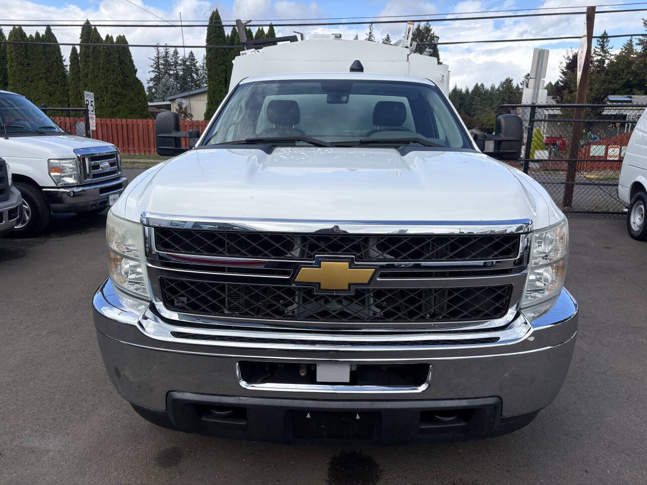 Used 2013 Chevrolet Silverado 3500 W/T RWD image 4