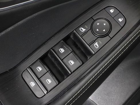 Certified 2021 Nissan Rogue SV w/ Premium Package image 26