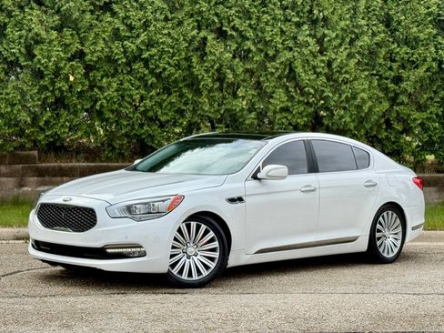 Used 2015 Kia K900 Premium image 2