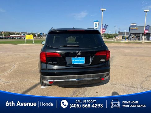 Used 2017 Honda Pilot Elite image 6