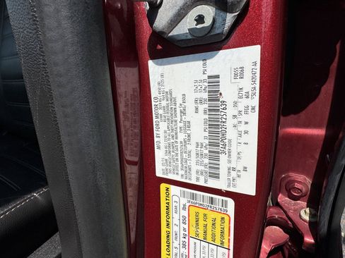 Used 2015 Ford Fusion SE w/ Equipment Group 202A FWD image 31