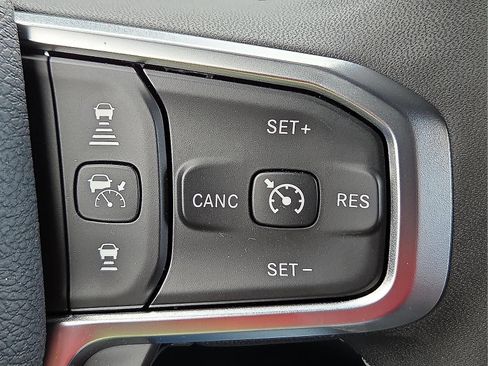 New 2026 RAM 2500 Big Horn AWD/4WD image 19