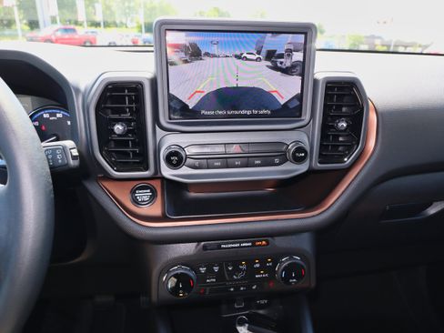 Used 2023 Ford Bronco Sport Outer Banks image 16