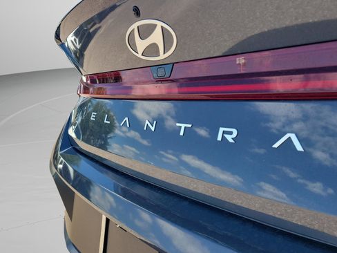 New 2026 Hyundai Elantra SEL Sport image 6