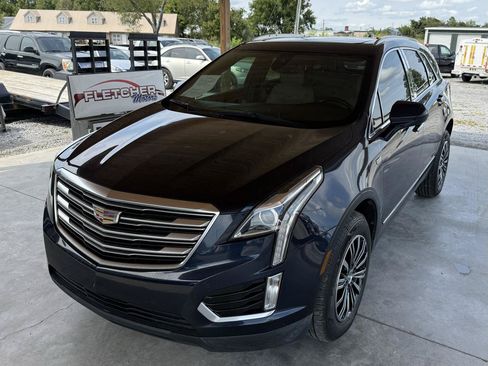 Used 2017 Cadillac XT5 Luxury w/ Driver Awareness Package FWD image 6