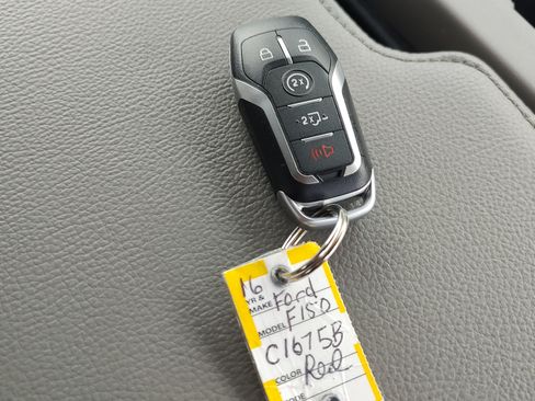 Used 2016 Ford F150 Lariat AWD/4WD image 23