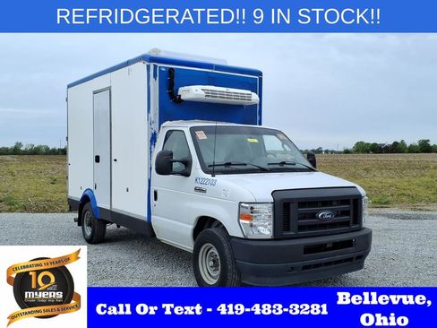 Used 2023 Ford E-350 and Econoline 350 Super Duty w/ Power Windows & Locks Group RWD image 1