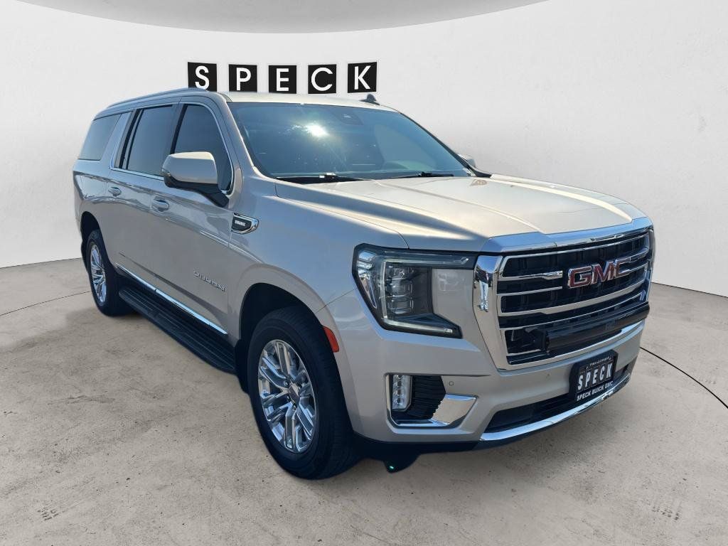 Used 2023 GMC Yukon XL SLT w/ SLT Premium Package AWD/4WD image 7