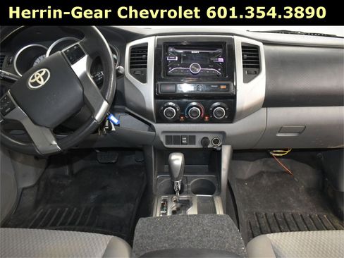 Used 2012 Toyota Tacoma PreRunner image 27